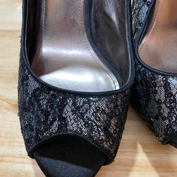 Touch of Nina high heels black lacy design - Picture 5 of 7